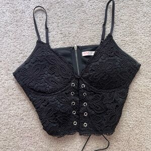 Small Romwe Black Lace Crop Top